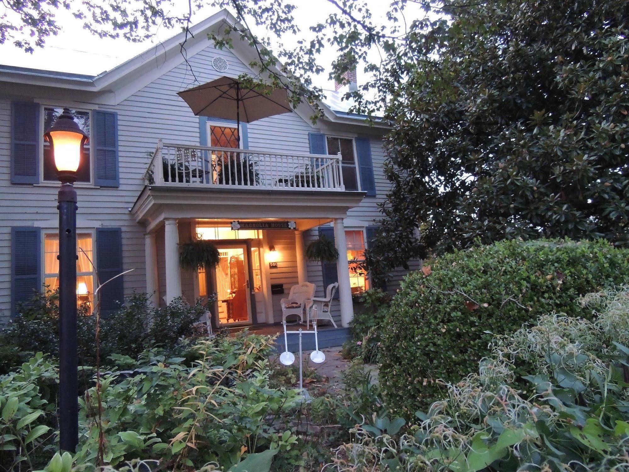 لكسنجتن 1868 Magnolia House Inn المظهر الخارجي الصورة